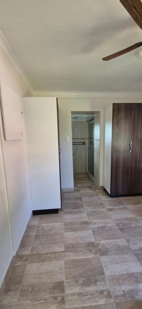 To Let 1 Bedroom Property for Rent in Heiderand Western Cape